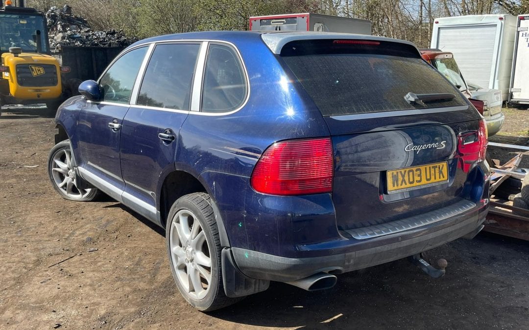 Porsche Cayenne S 4.5 V8 Petrol 2003 for parts