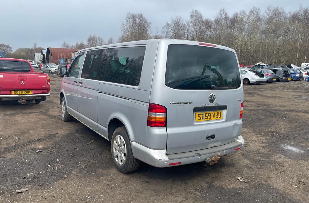 Volkswagen Caravelle 2.5 TDI T5 2010 For Breaking