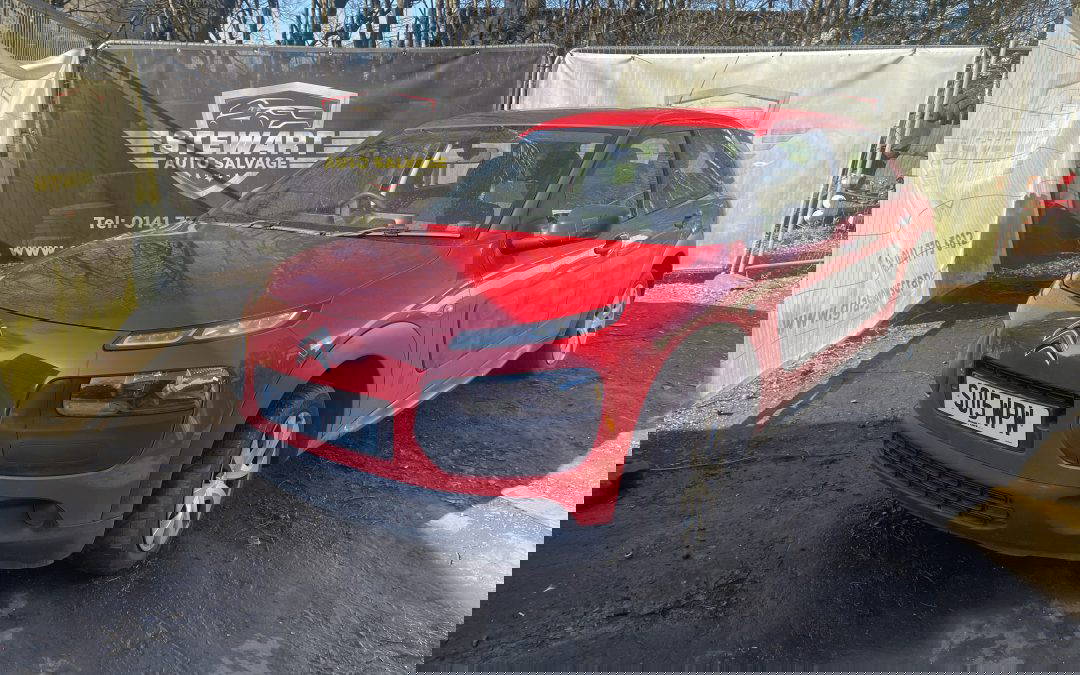 Citroen C4 Cactus 1.2 12V 2015 For Breaking