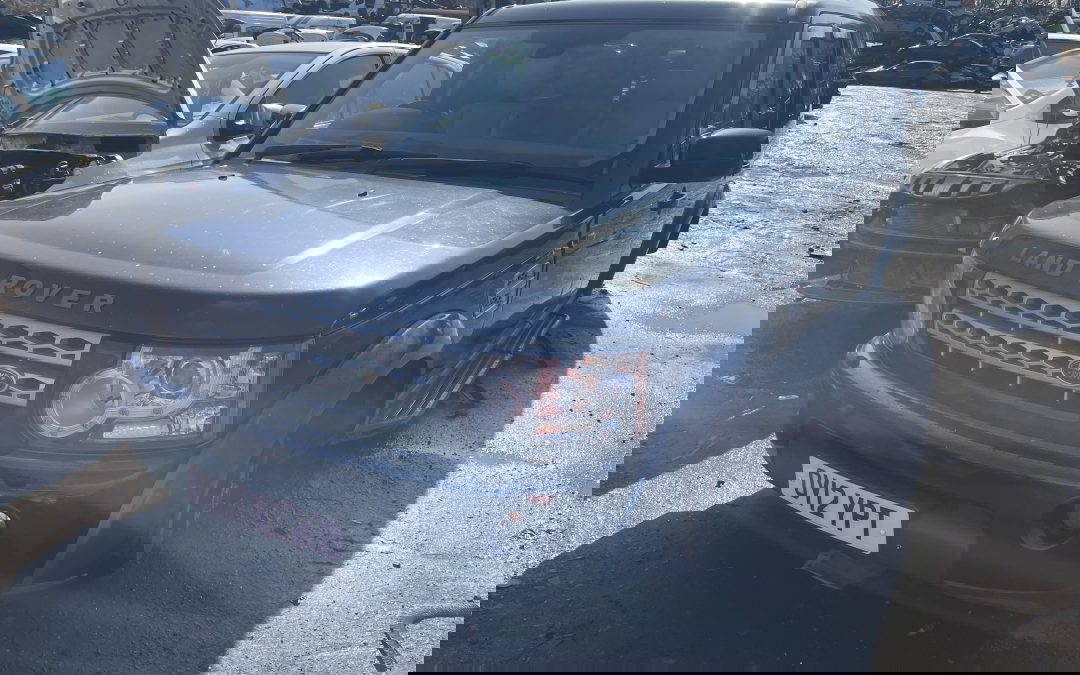 Land Rover Discovery Mk4 HSE 3.0 SDV6 2012 For Breaking